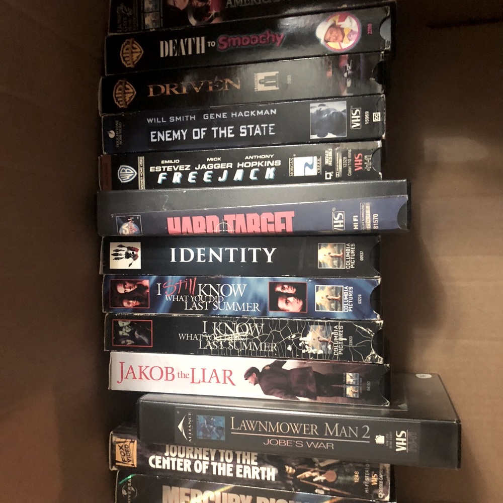🐈‍⬛12 VHS TAPES